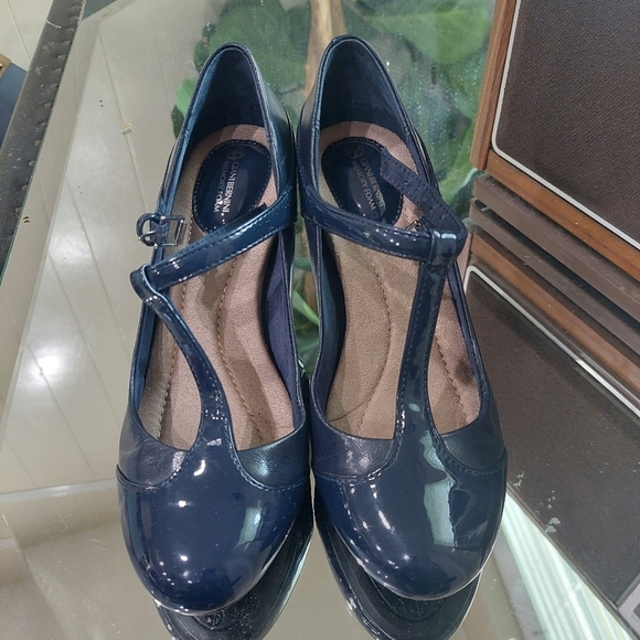 Giani Bernini Women's Sz 5.5M Navy Leather Heels Round Toe T-Strap Mary Jane - Picture 2 of 11